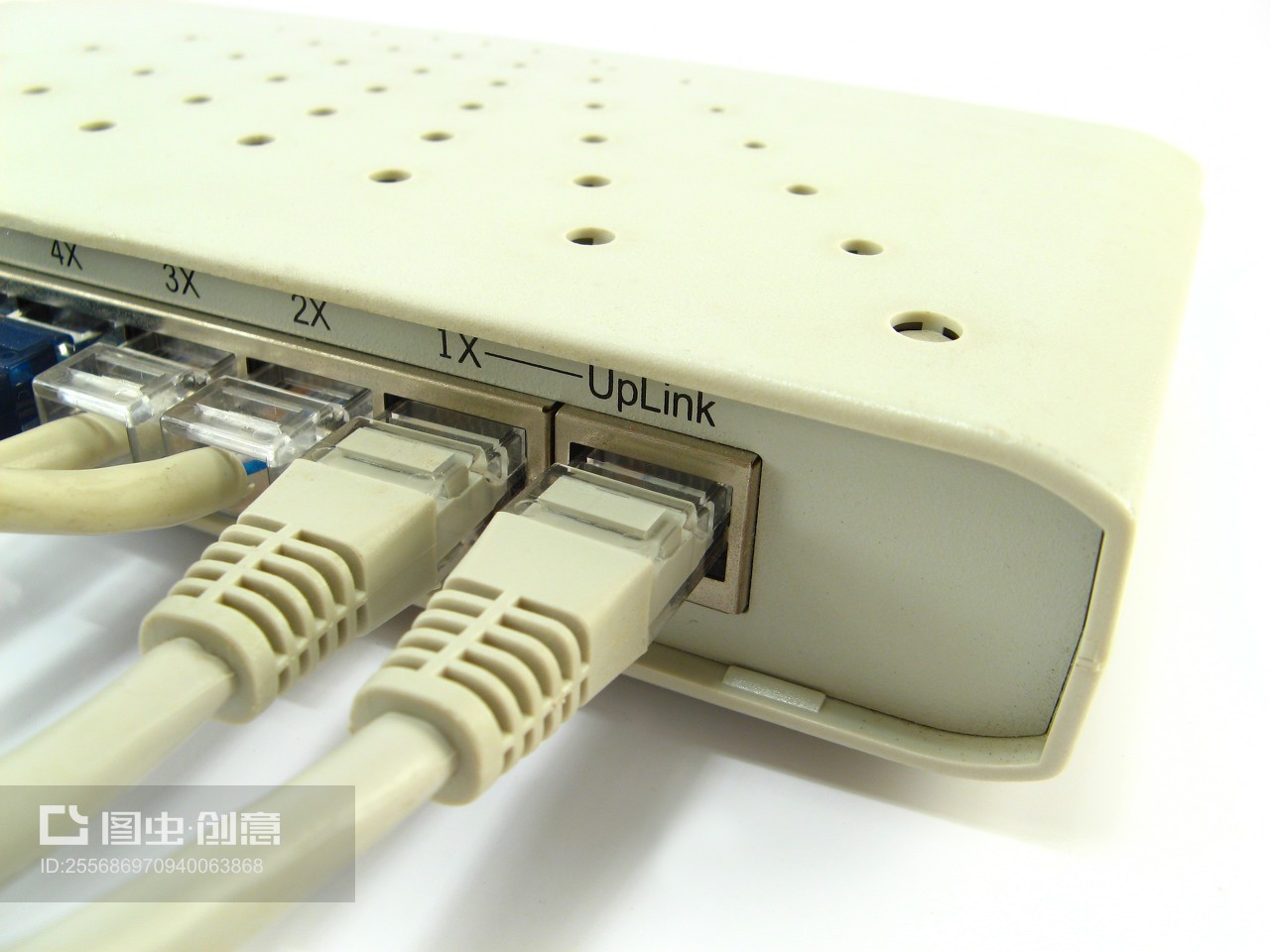 連接網絡樞紐 五金工具在現(xiàn)代基礎設施中的關鍵作用